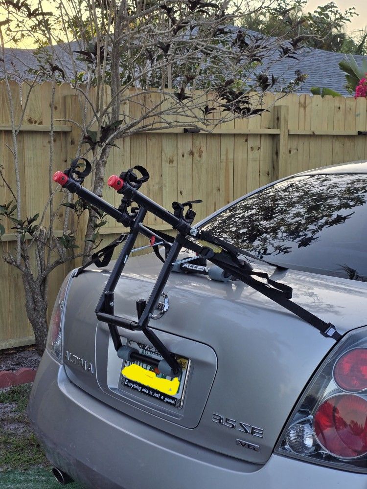 Bike Rack - Holds 2 bicycles Trunk Mount NEW
