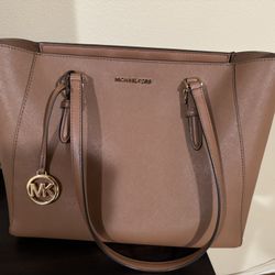 Michael Kors Tote