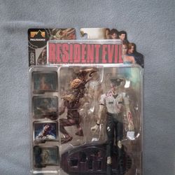 Resident Evil Zombie Cop And Licker