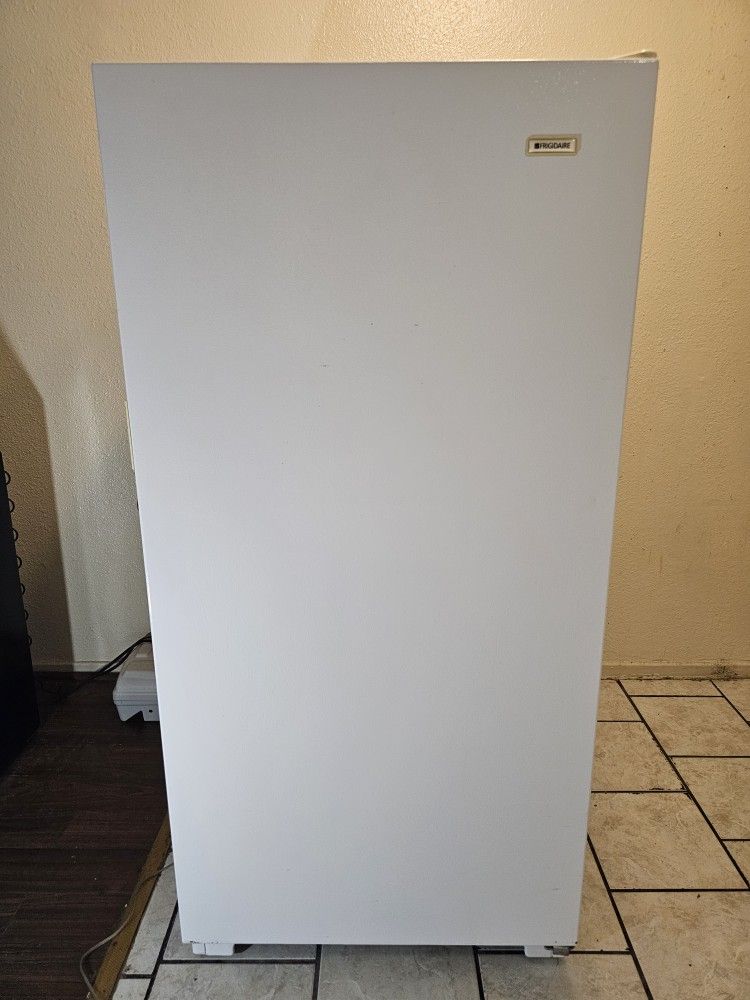 Frigidaire Freezer Model MFU14F3GW5