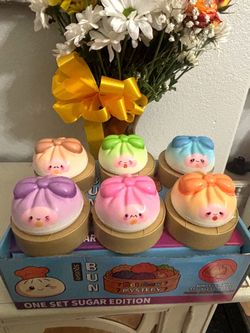 Squishy Bun / Dumplings