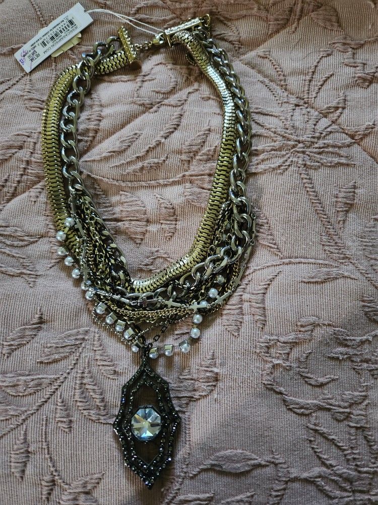 Jessica Simpsons Necklace