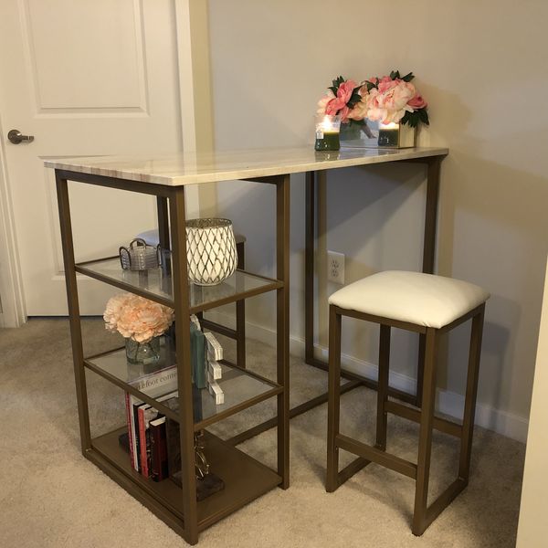 Beautiful Faux Marble Top Nook Desk With Two Barstools For In Falls Church Va Offerup