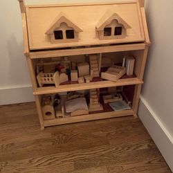 Wood Doll House