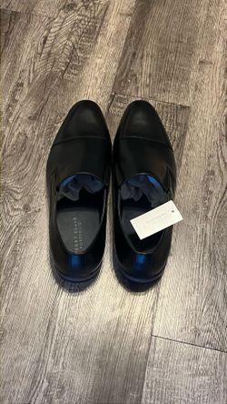 Dress shoes