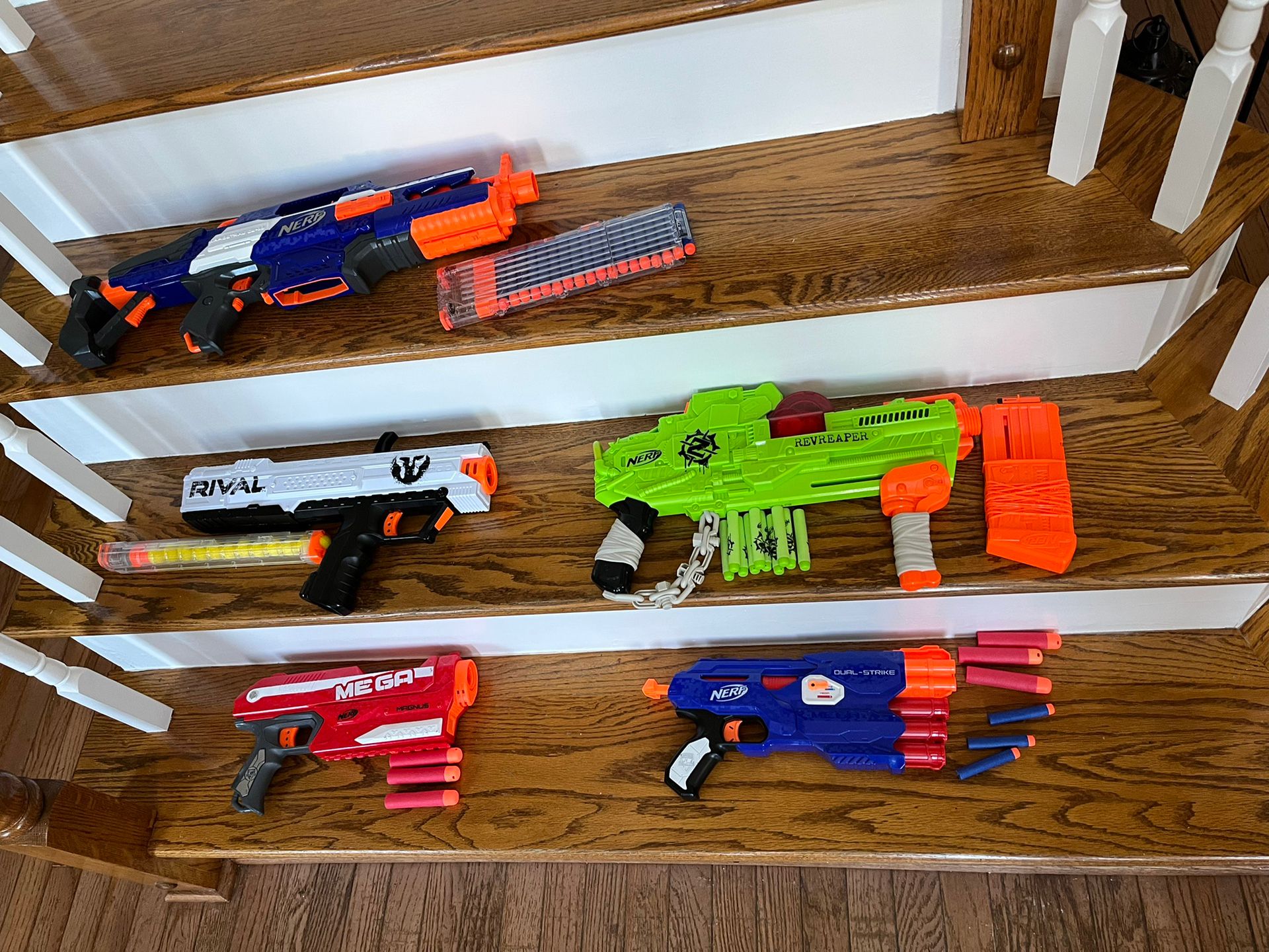 Set Of Nerf Guns 