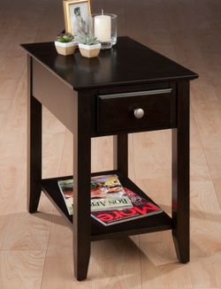 Espresso Espresso Chairside Table