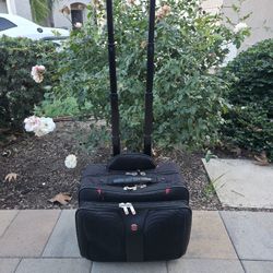 Swiss Gear Wenger Pro Buisness Rolling Case Black