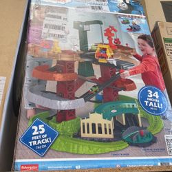 Thomas And Friends Super Tower 