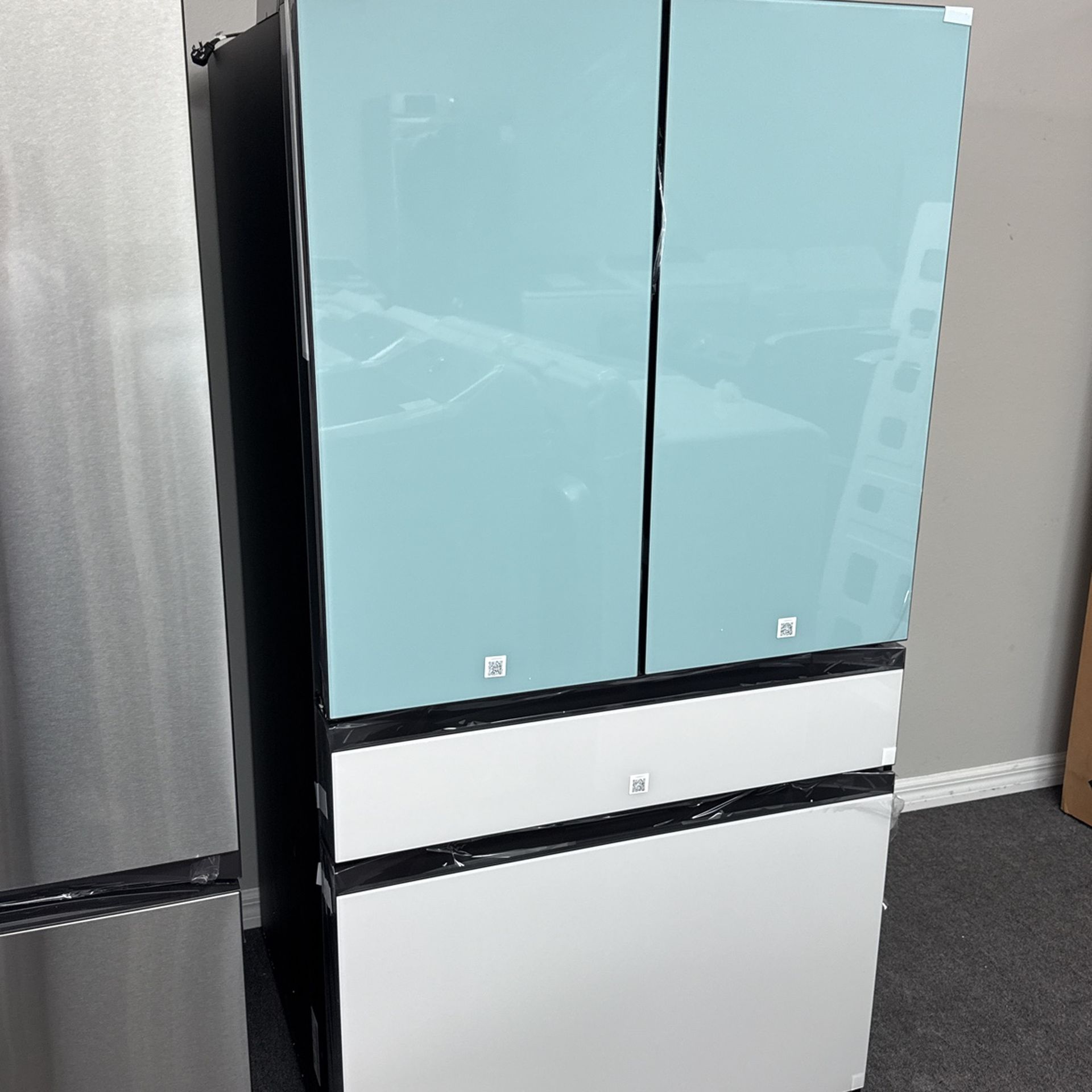 Refrigerator 4 Glass Doors