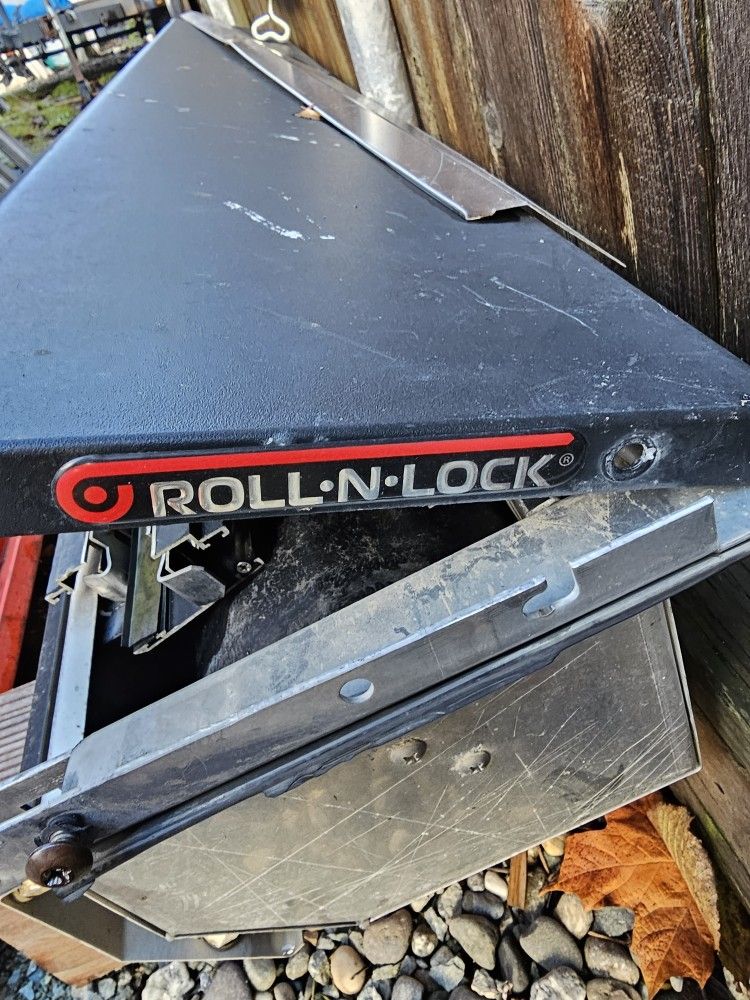 Roll N Lock Bed Cover