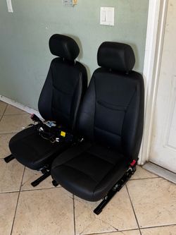 E90 seats