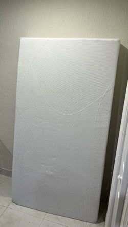 Twin mattress