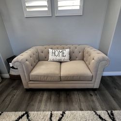 Tufted Couch 