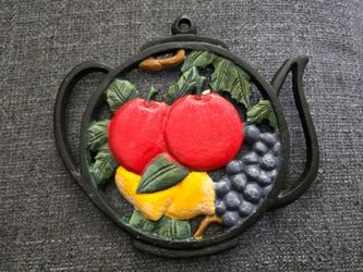 Cast Iron Teapot Shaped Hot Pot Trivet!