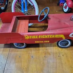 AMF Vintage Metal Pedal Fire Car 1960s