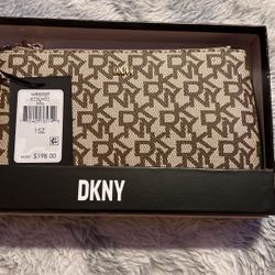 Dkny Wristlet