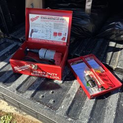 Milwaukee 6767-1 Screw-Shooter Metal Case & Accessories