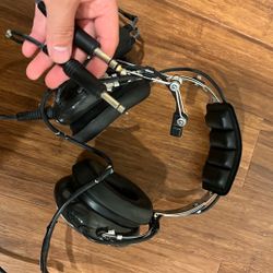 For Parts:  Aviation Headset