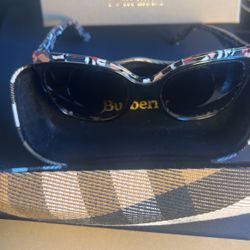 Beautiful Burberry  Glasses 👓 , Got Them For Me But To SmLl For My Taste!