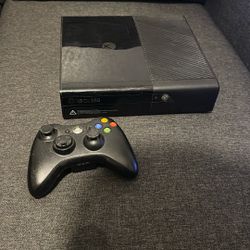 Xbox360 Slim And Controller