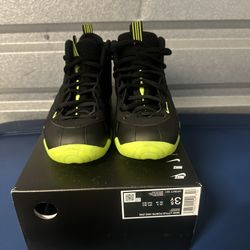 Nike Foamposites Volt 