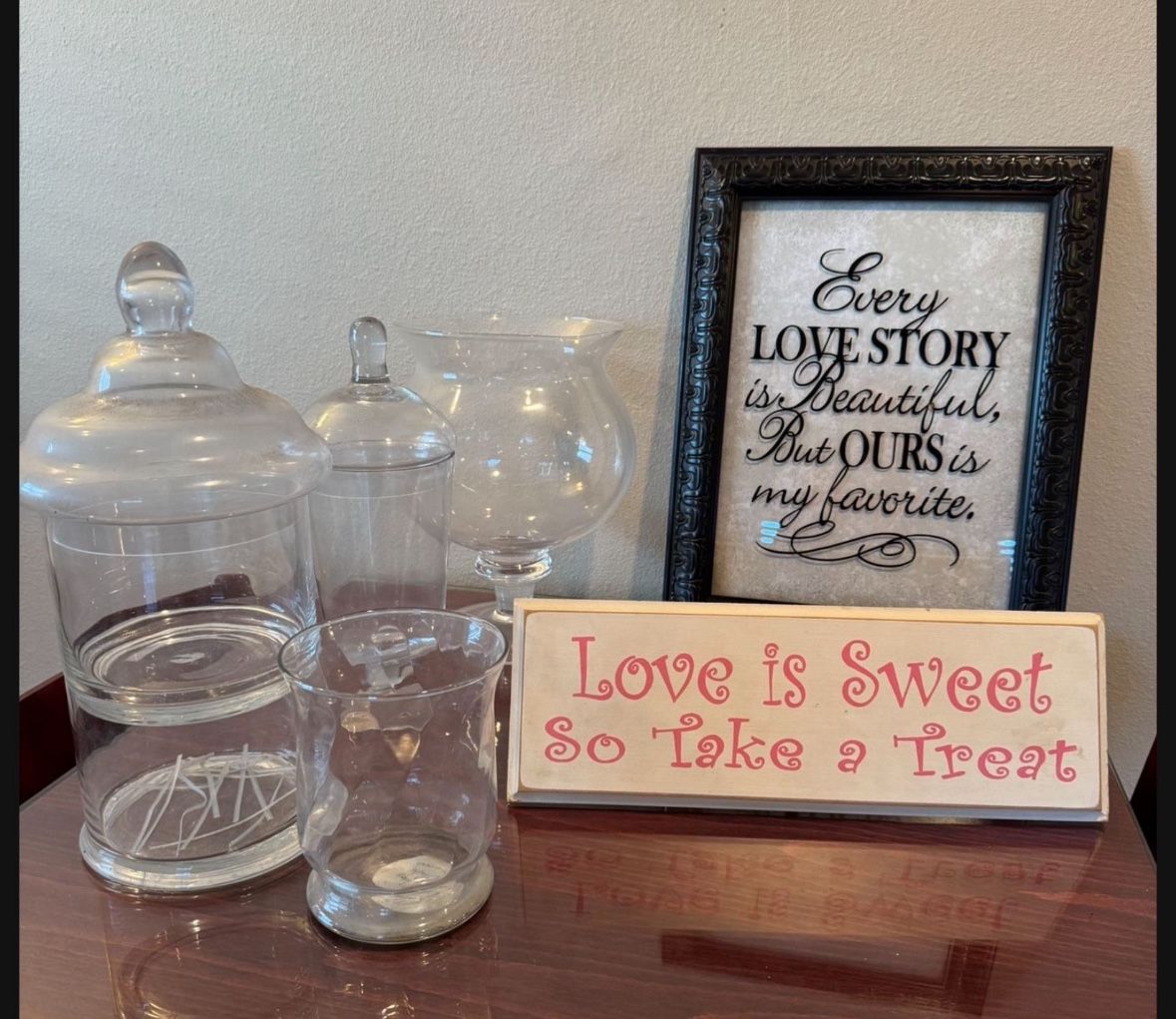 Jars, Hurricane, Signs