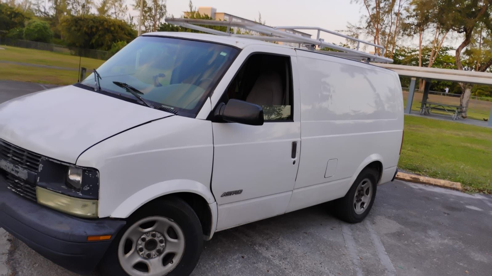 2004 Chevrolet Astro Van