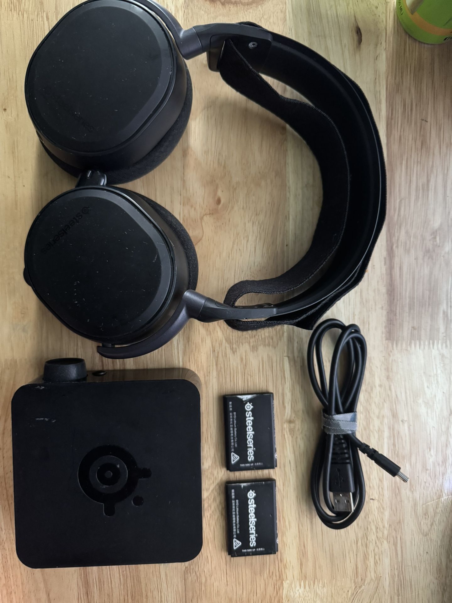 SteelSeries Arctis Pro Wireless