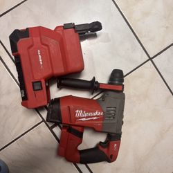 Milwaukee 2715-20 M18 Fuel 1-1/8" SDS Plus Rotary Hammer + vaccum