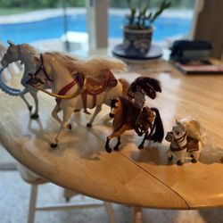 Toy Horses 