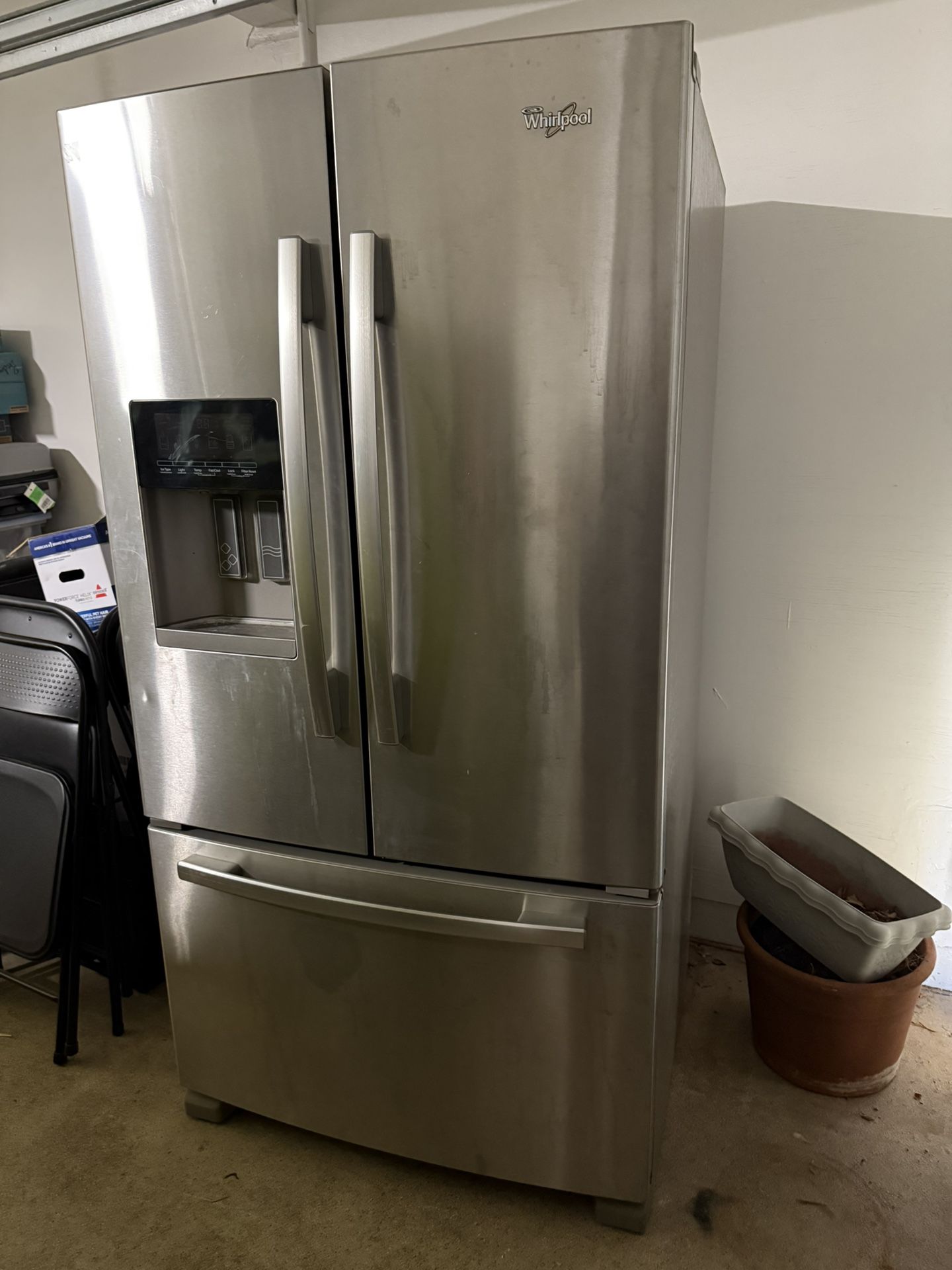 Refrigerator -Whirlpool
