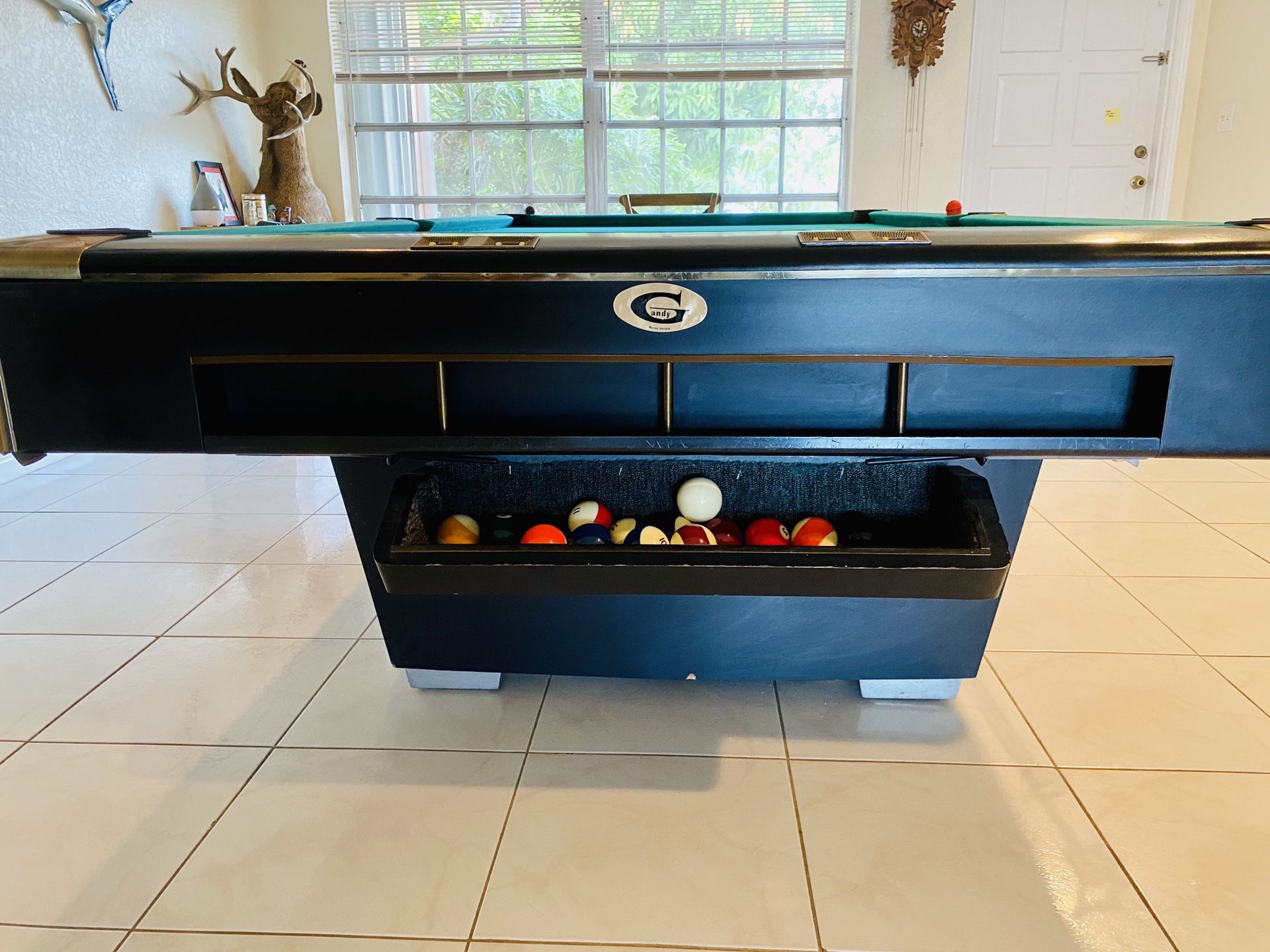 Gandy “Big G” 9’ billiard table pool table for Sale in Deerfield Beach
