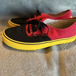 VANS DISNEY MICKEY MOUSE SHOES