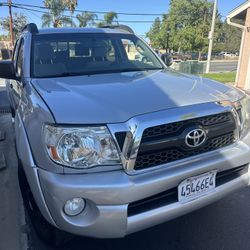 Toyota Tacoma 2011 Double Cap Truck 