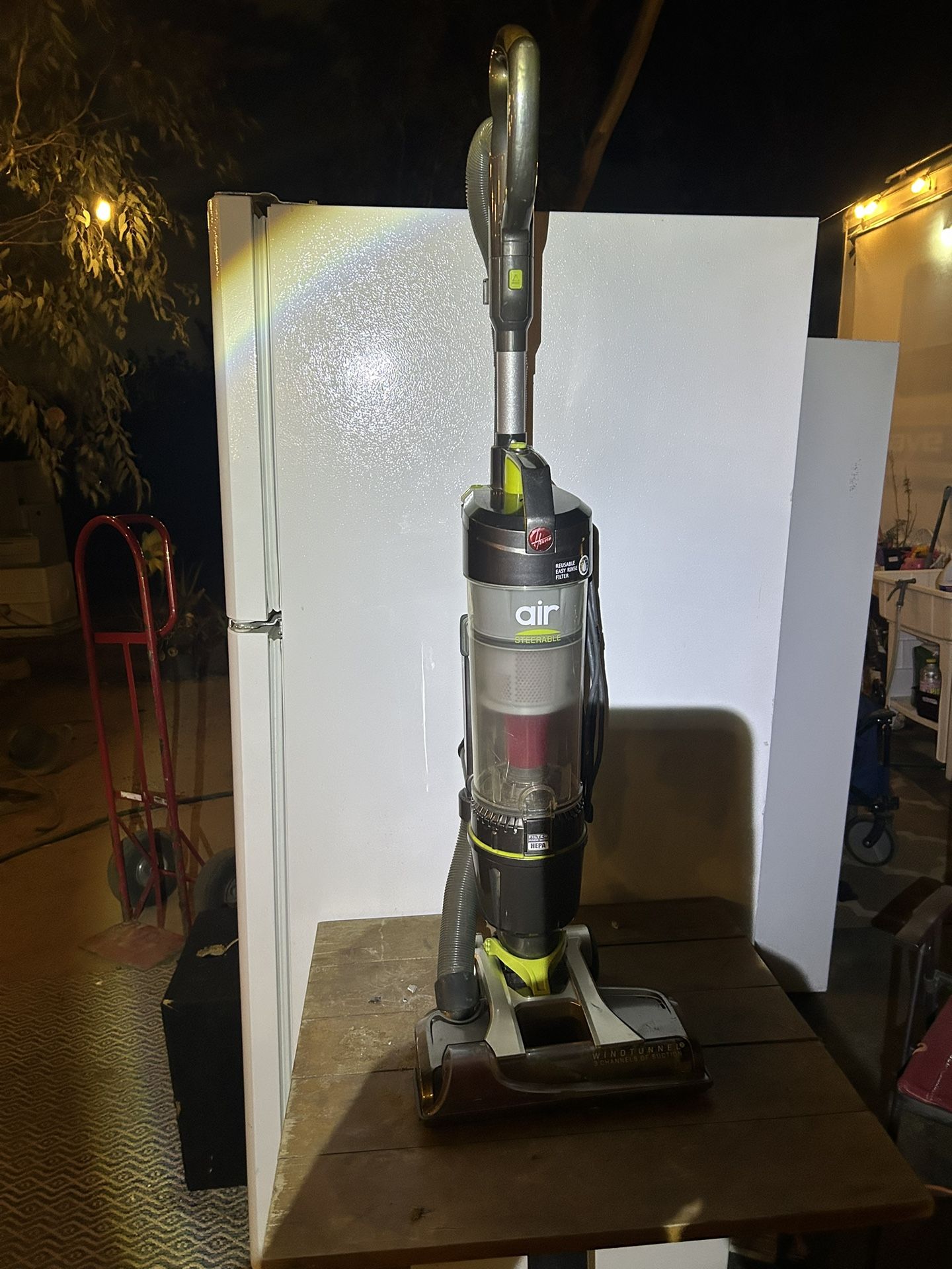 HOOVER AIR WINDTUNNEL VACUUM CLEANER