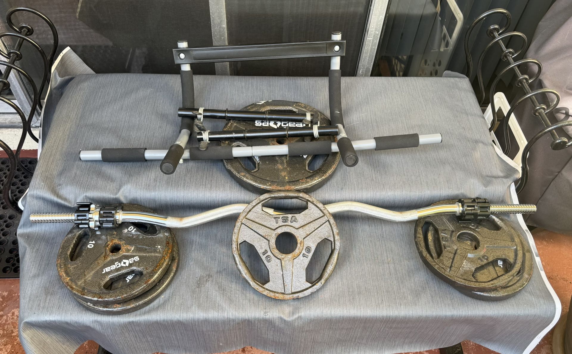 Gym Set !!!!Home Pull Up Bar,barbell Bar,dumbbell !!