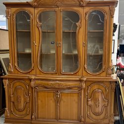 Vintage Broyhill Italy Collection Dining Room Set | Rococo Revival Buffet, Hutch, Table & 6 Chairs