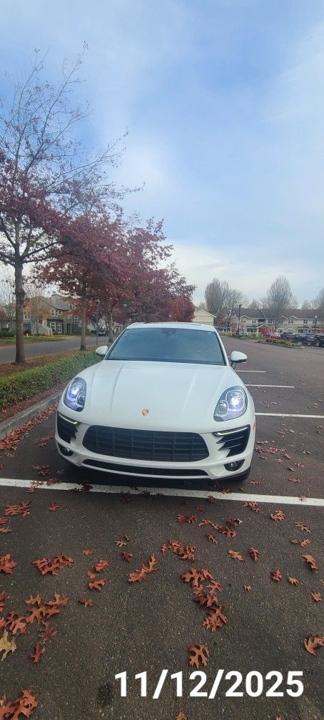 2017 Porsche Macan