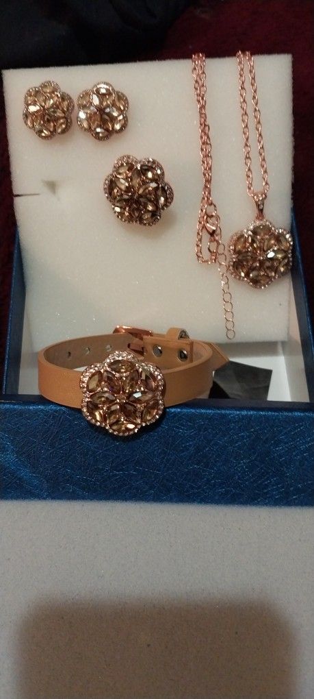 Rose Gold 4 Piece Set