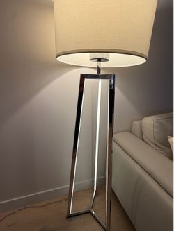 Kasala floor lamp
