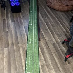 Indoor Putting Green