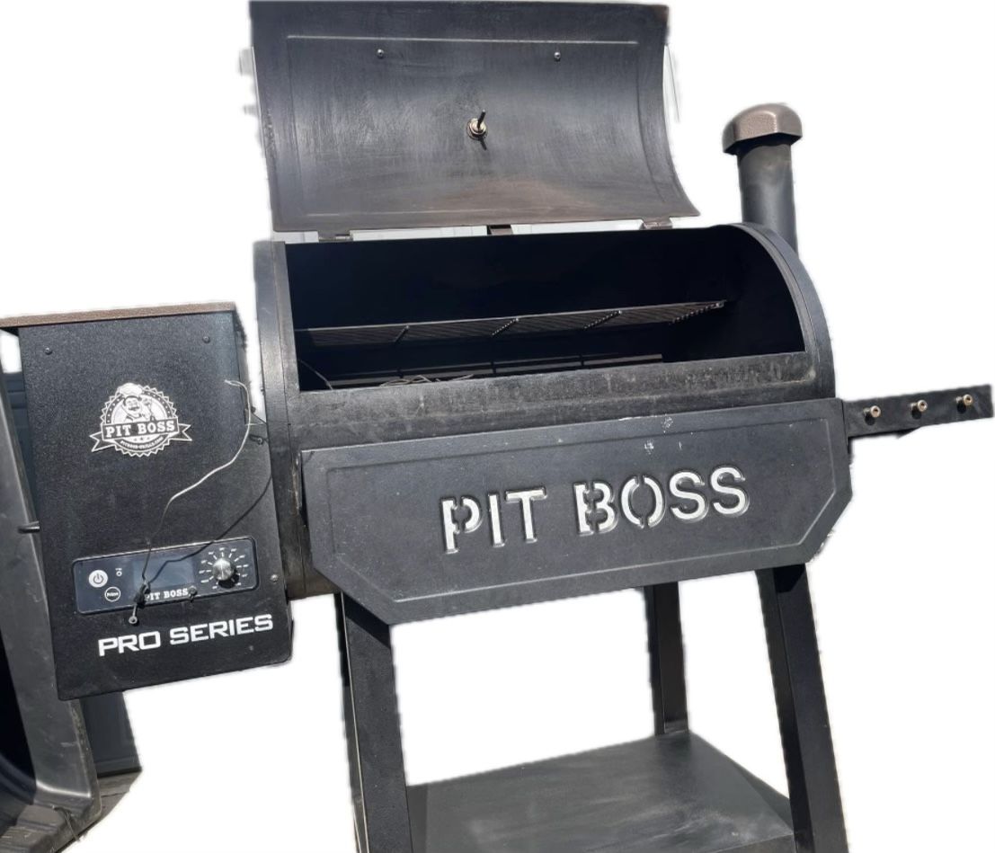 PIT BOSS SMOKER