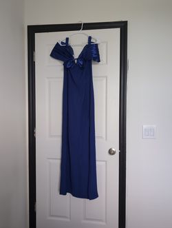 Size 14 Women's Blue Vintage Off-the-Shoulder Maxi Dress with Bow Accent