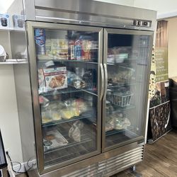 Dukers Double Door Freezer 