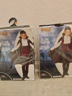 Brand New Small 4-6 DELUXE VAMPIRE COSTUME