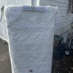 Sealed Crib Mattress.
