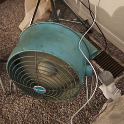 Mint Condition Dominion Steel Drum Fan Floor Rare Fan