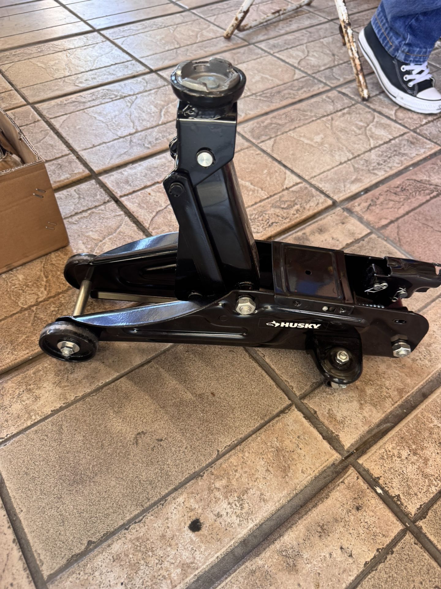 Husky Jack 2 TON