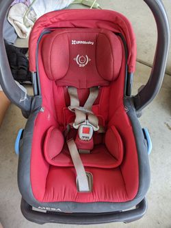 UPPAbaby Mesa Carseat And Base